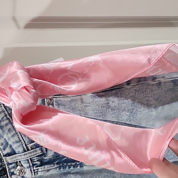 Juicy Couture Melrose Wash Indigo Studded Chain Girlfriend Jeans Women's 24 NWT - Picture 4 of 6